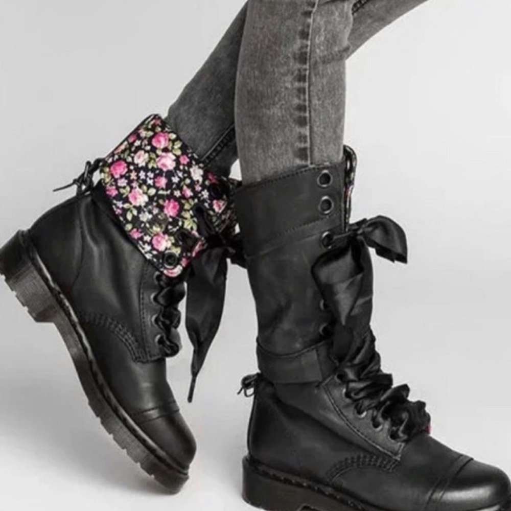 Dr Martens 1914 Triumph Boots